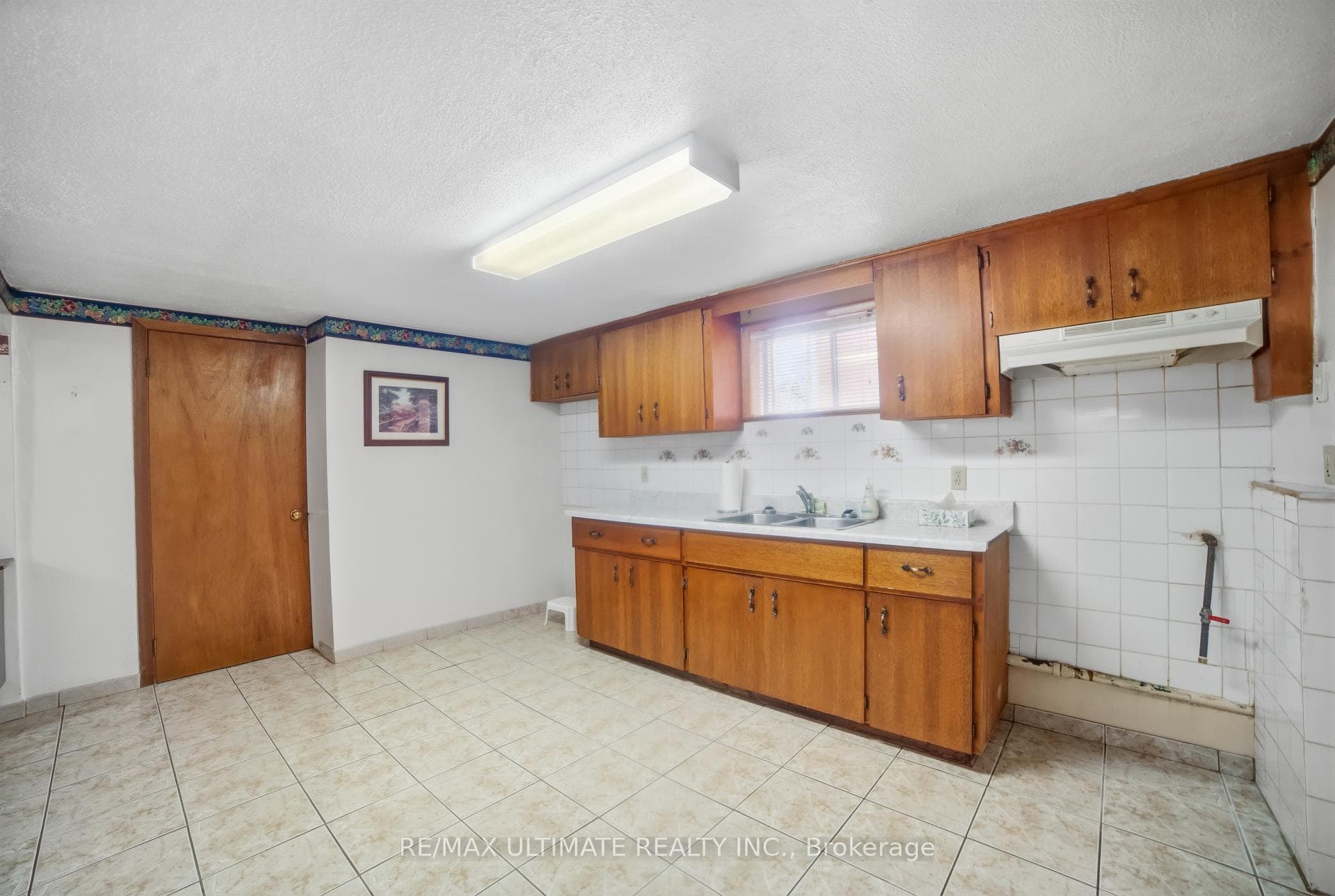48 Savona Drive photo 21