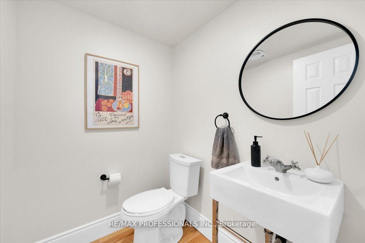 514 Thelma Street photo 11