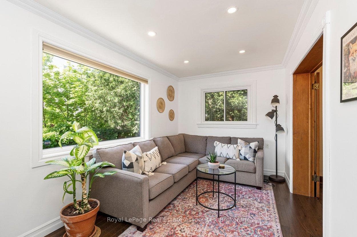 2 Byng Avenue photo 11