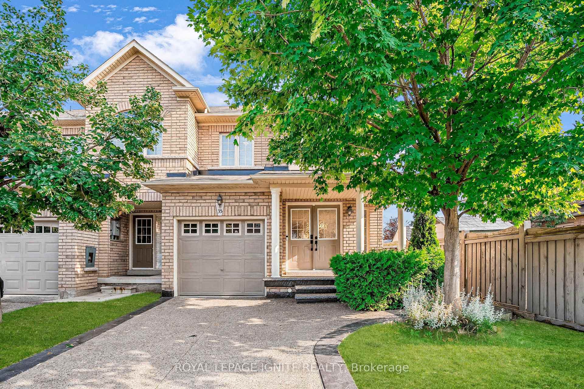 35 Bay Breeze Drive photo 1