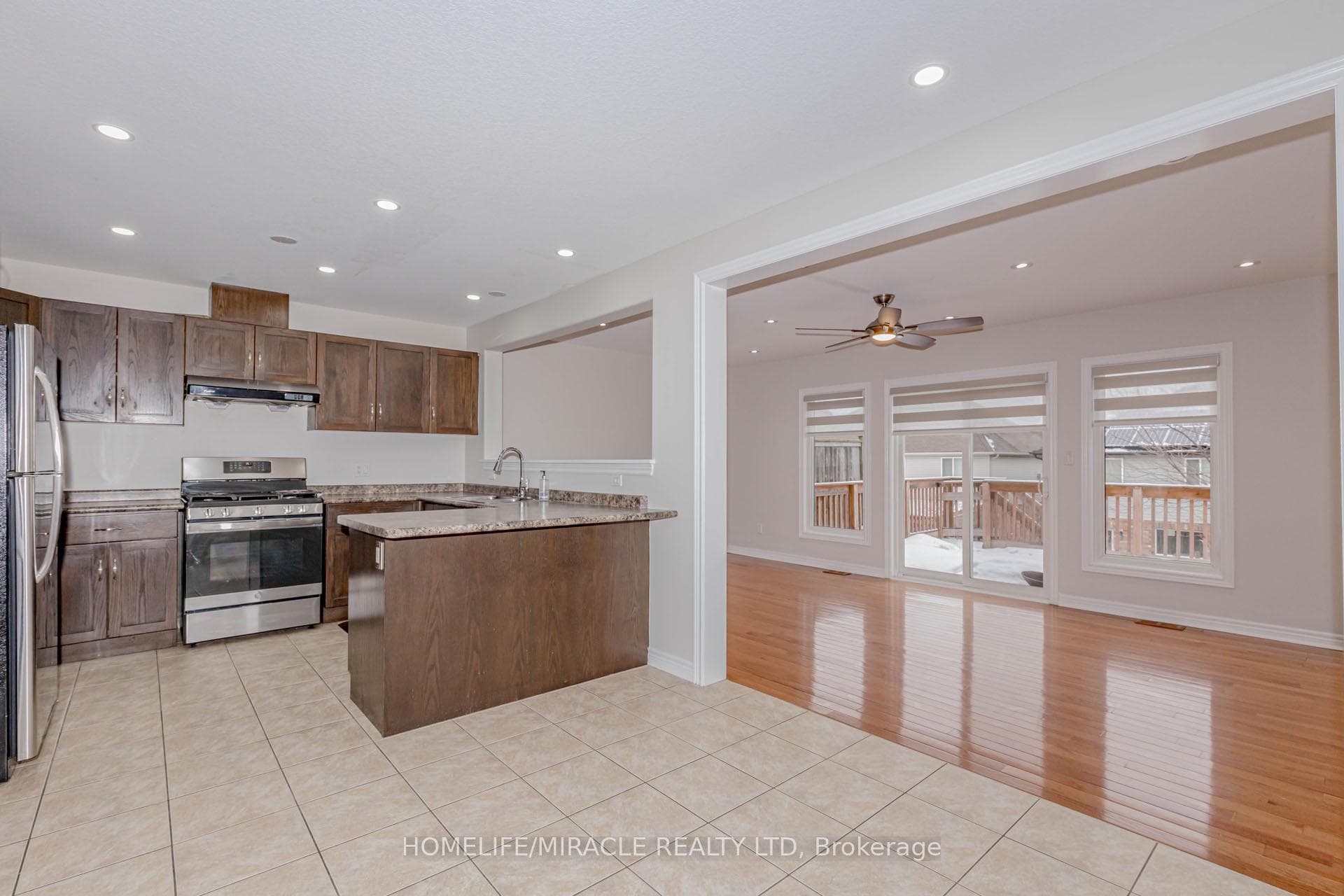 21 Dougall Street photo 7