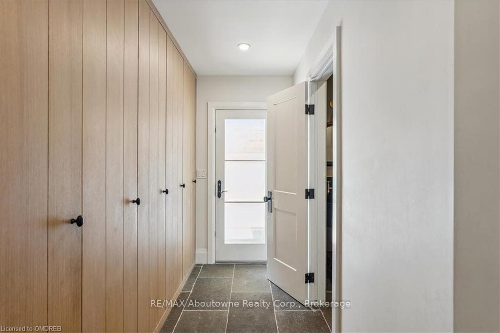 196 CENTRAL Drive photo 16