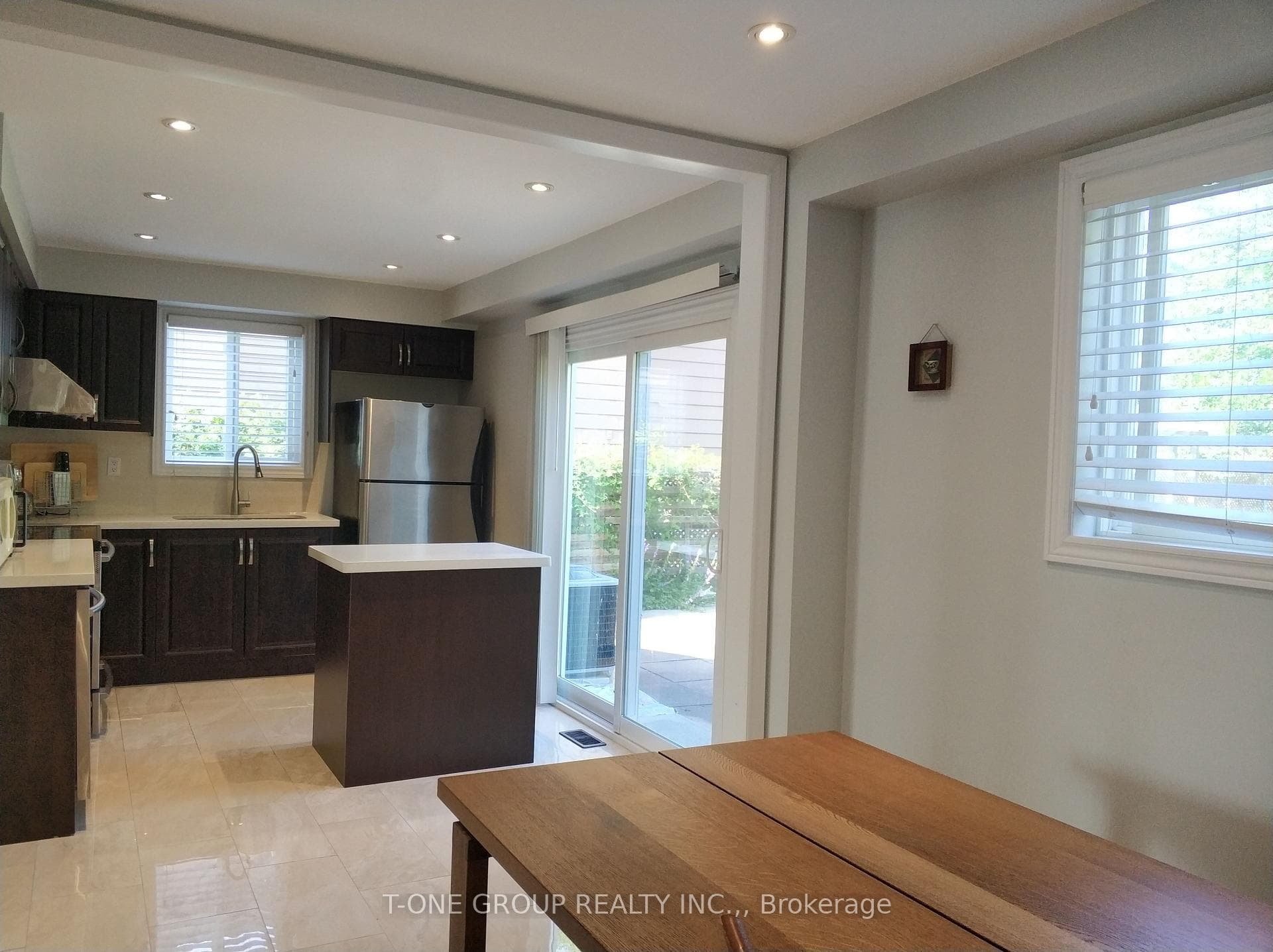 257 Cherokee Boulevard photo 8