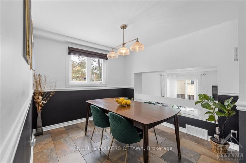 1774 LAMOUREUX Drive Unit A photo 6