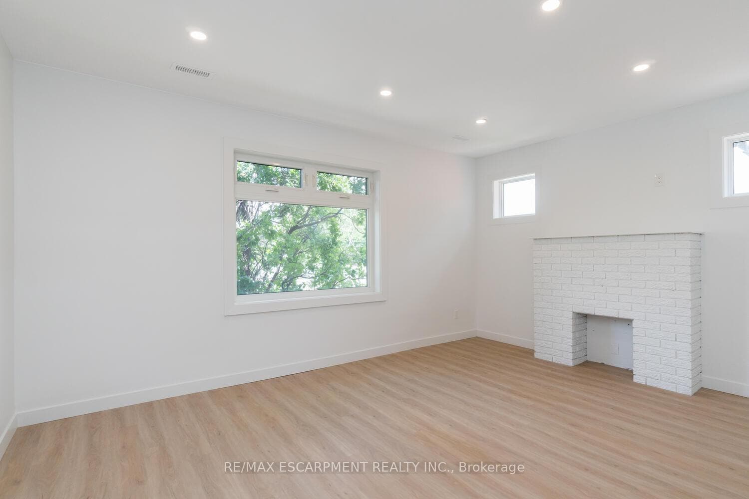 127 Victoria Avenue Unit 6 photo 17