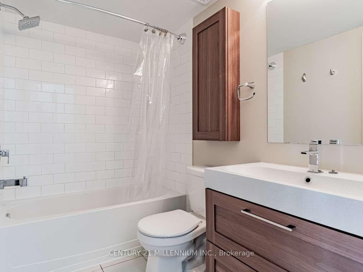 130 Widdicombe Hill Boulevard Unit 414 photo 11