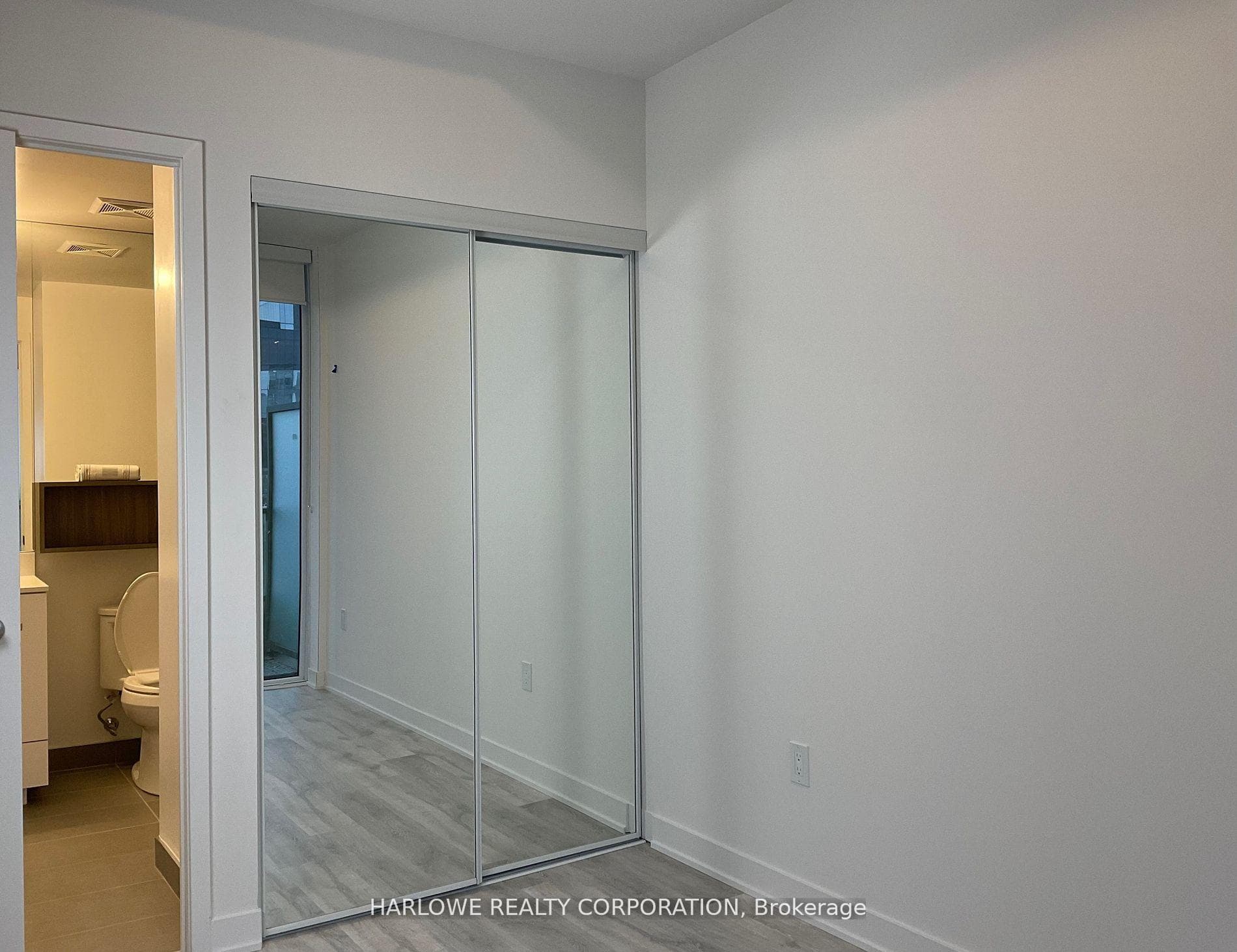 70 Princess Street Unit 1703 E photo 10