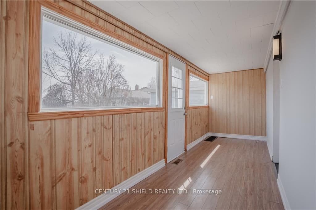 104 MERCIER Avenue photo 20