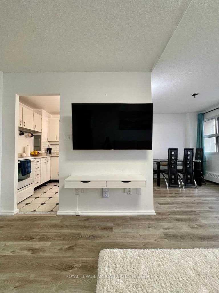 715 Don Mills Road Unit 1108 photo 12
