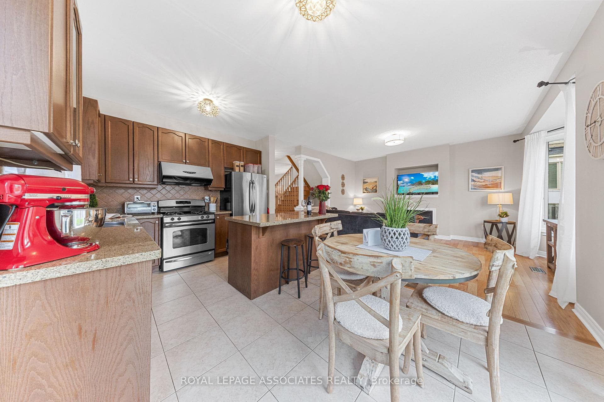 38 Sweetner Drive photo 19