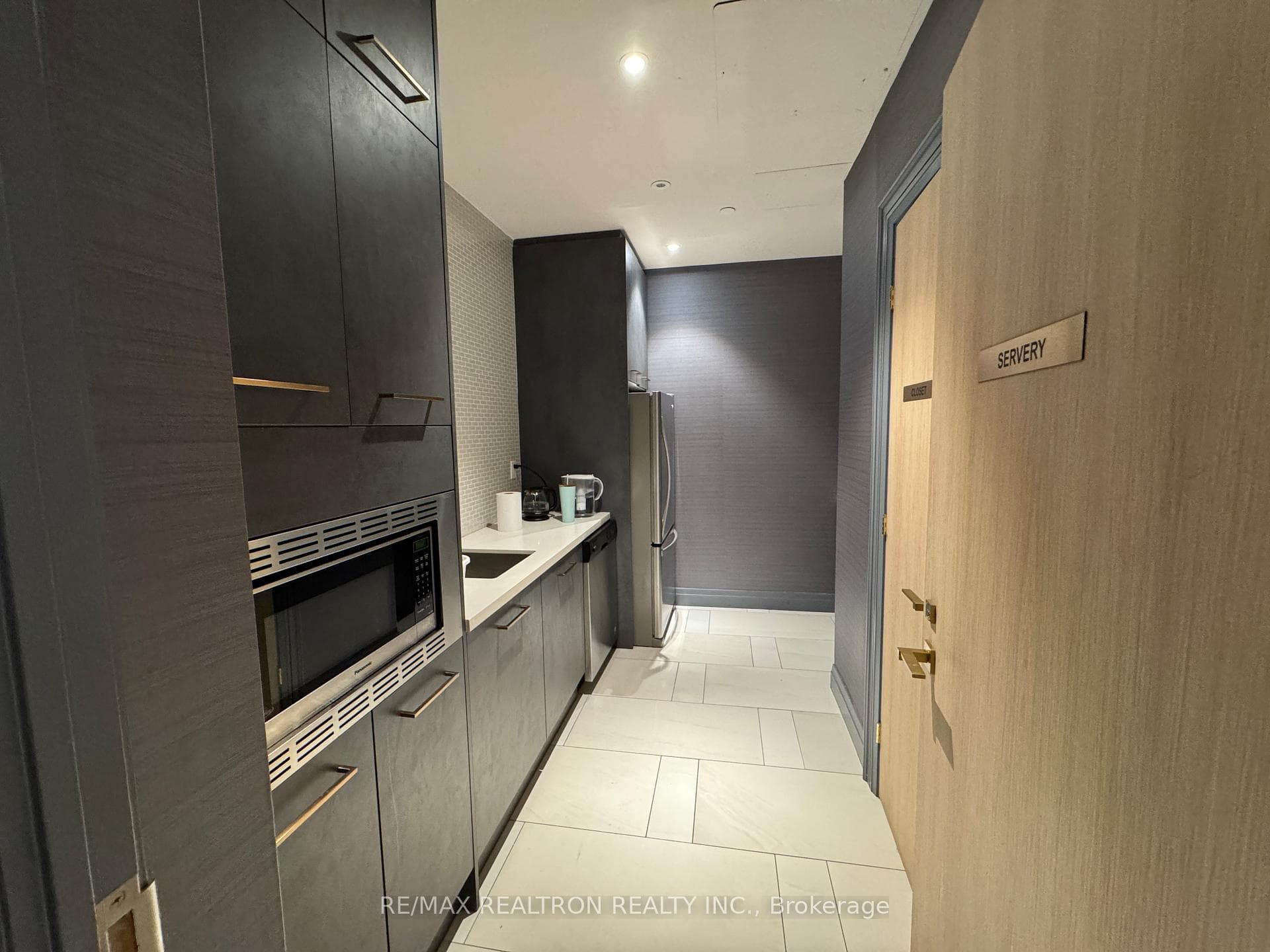 621 Sheppard Avenue Unit 219 photo 24
