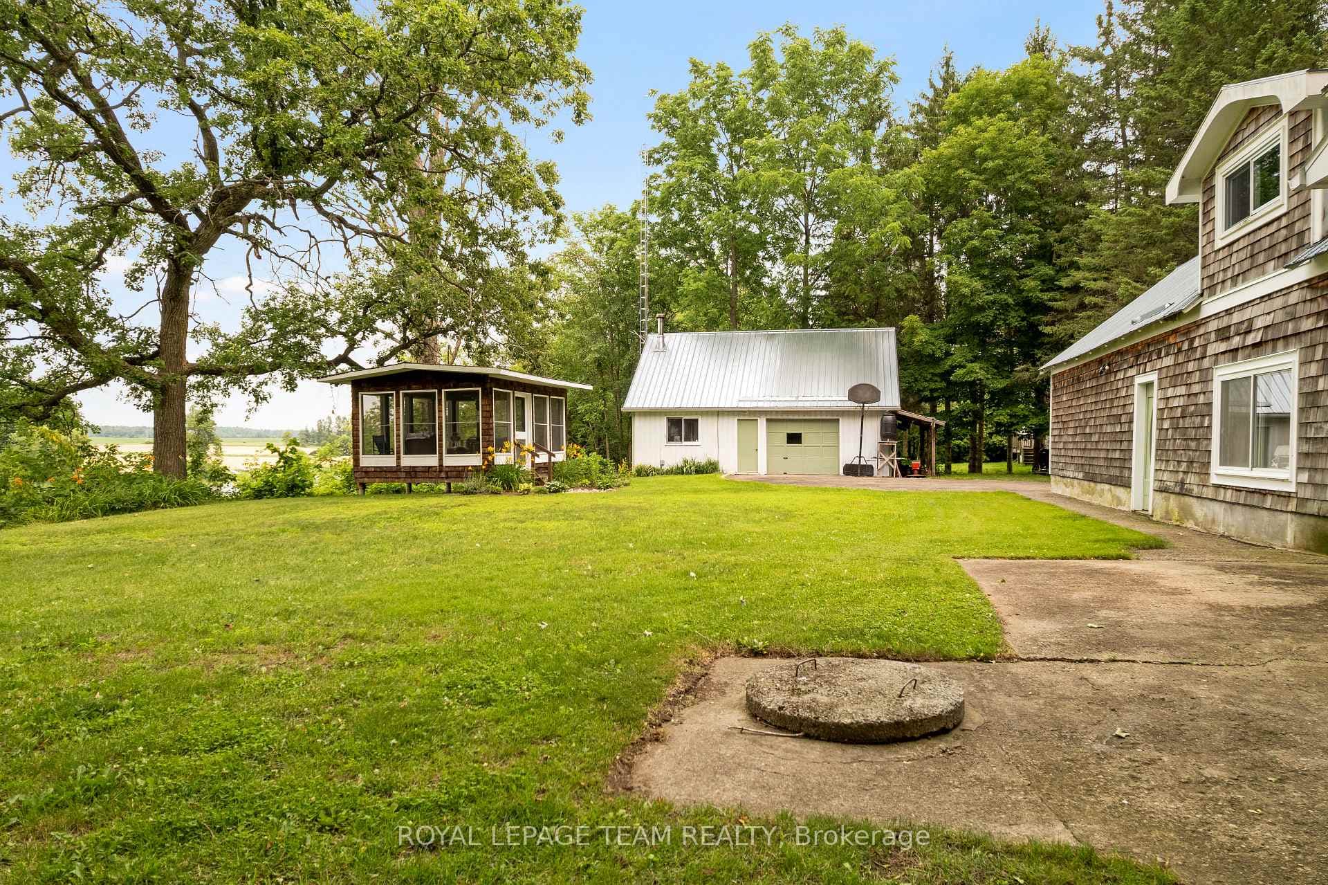 715 River Road photo 33