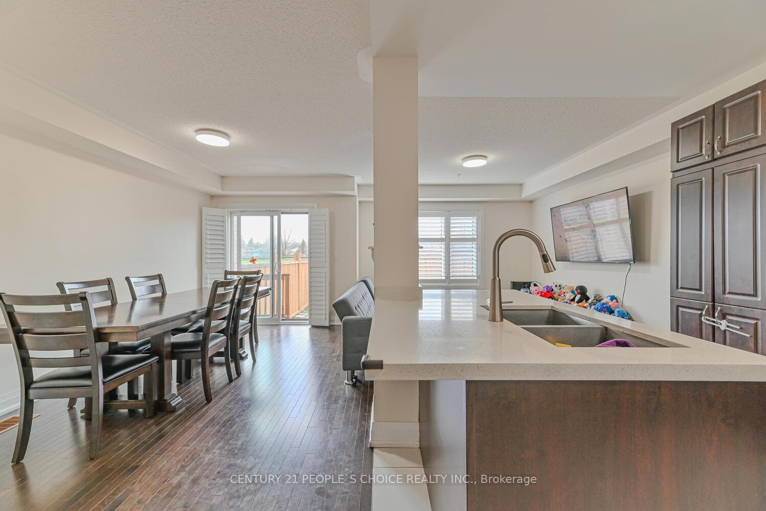 56 Jerseyville Way photo 10