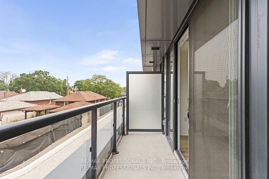 6 Chartwell Road Unit 219 photo 19