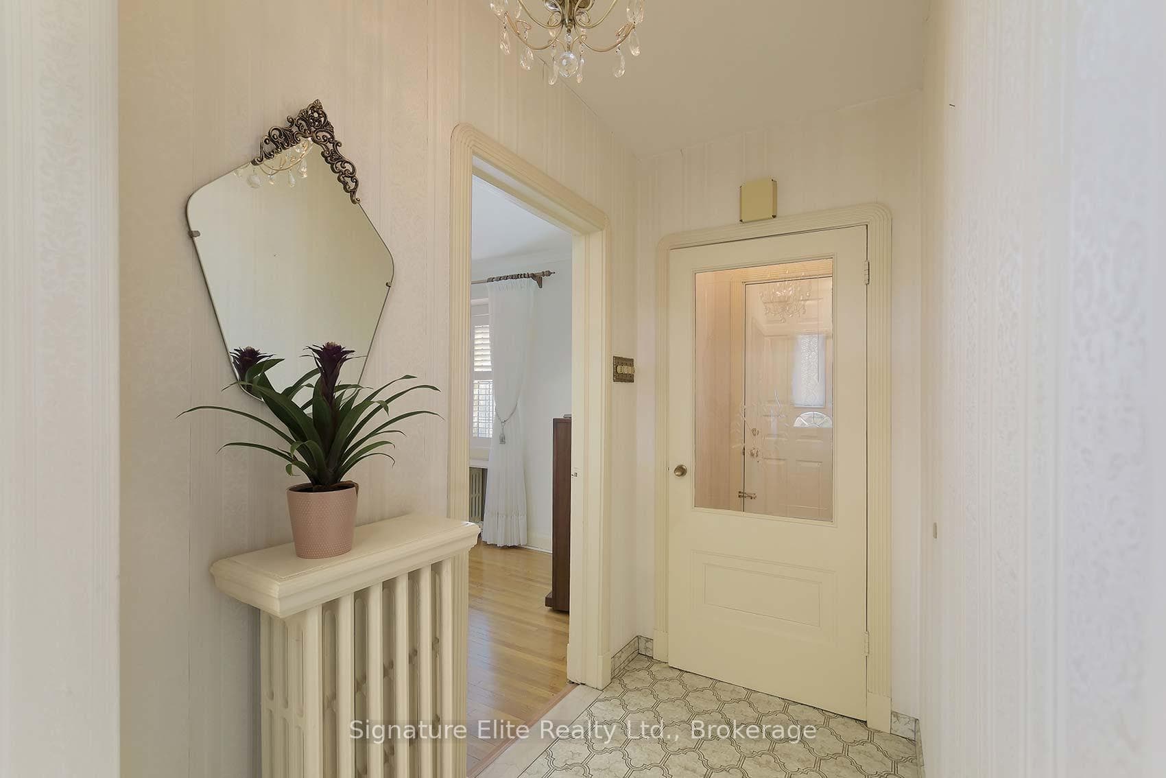 540 Atlas Avenue photo 3