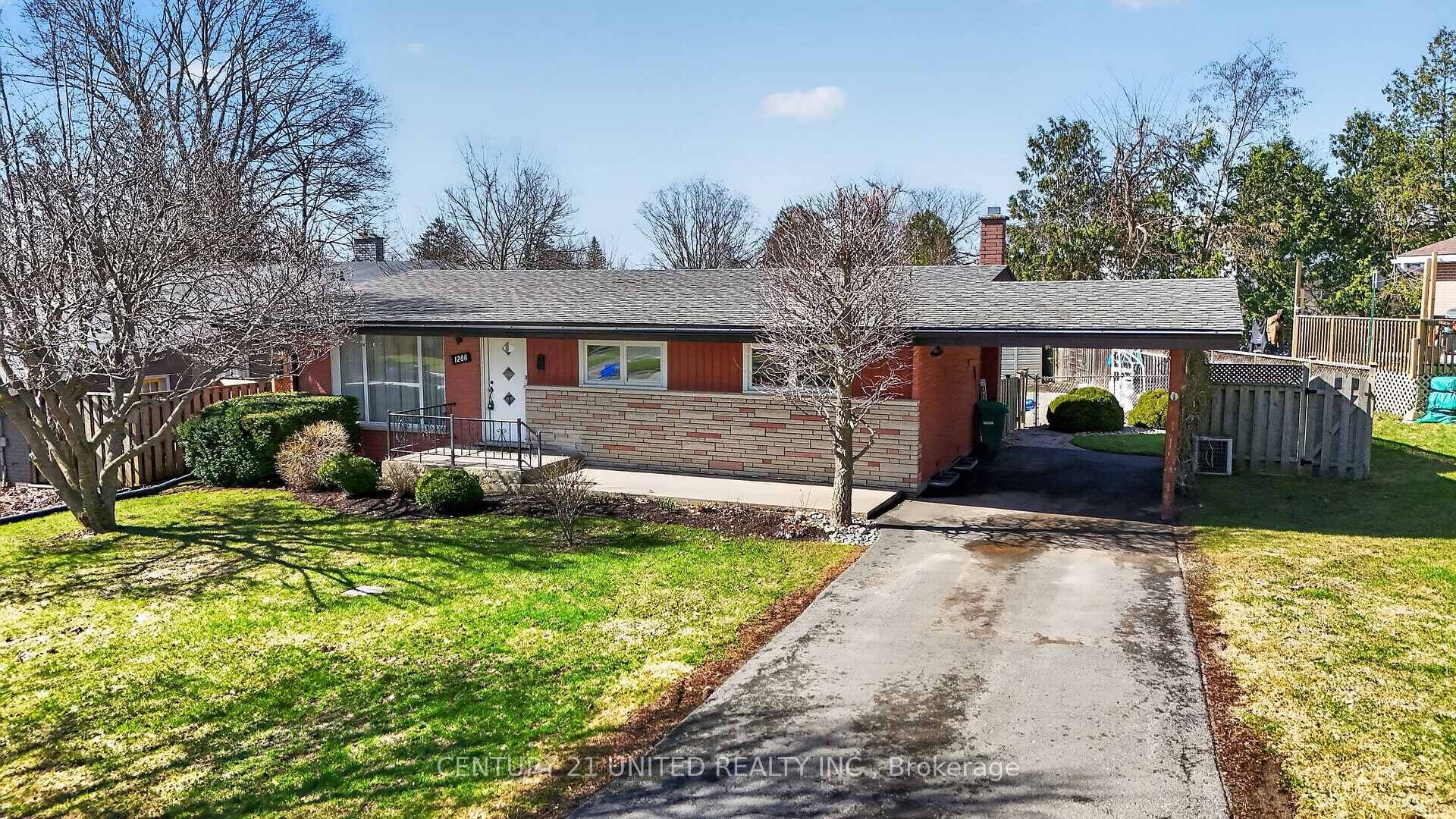 1288 Algonquin Boulevard photo 2