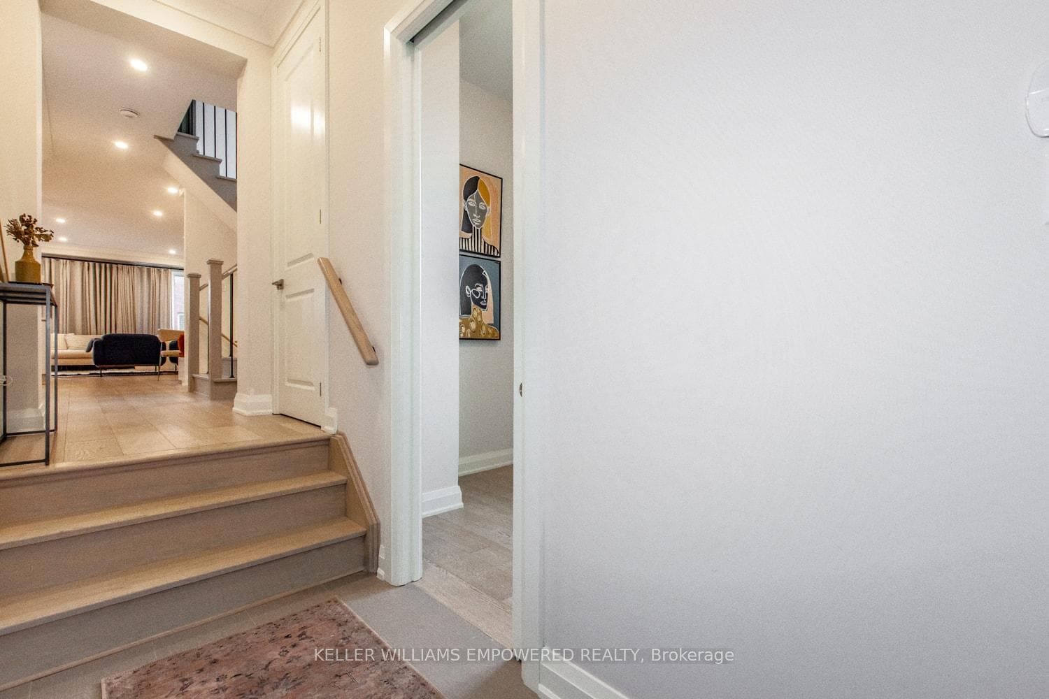 48 Lowther Avenue photo 4