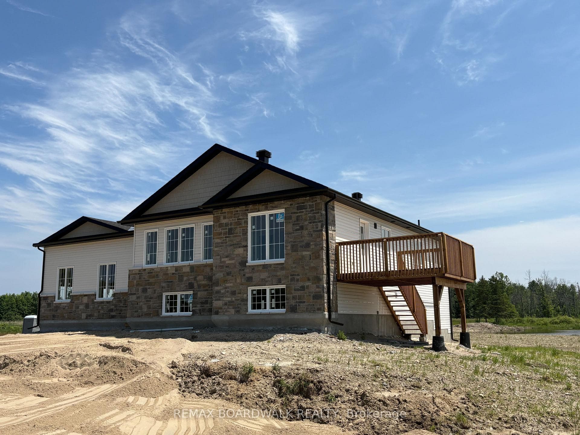 1765 Richmond Road photo 2