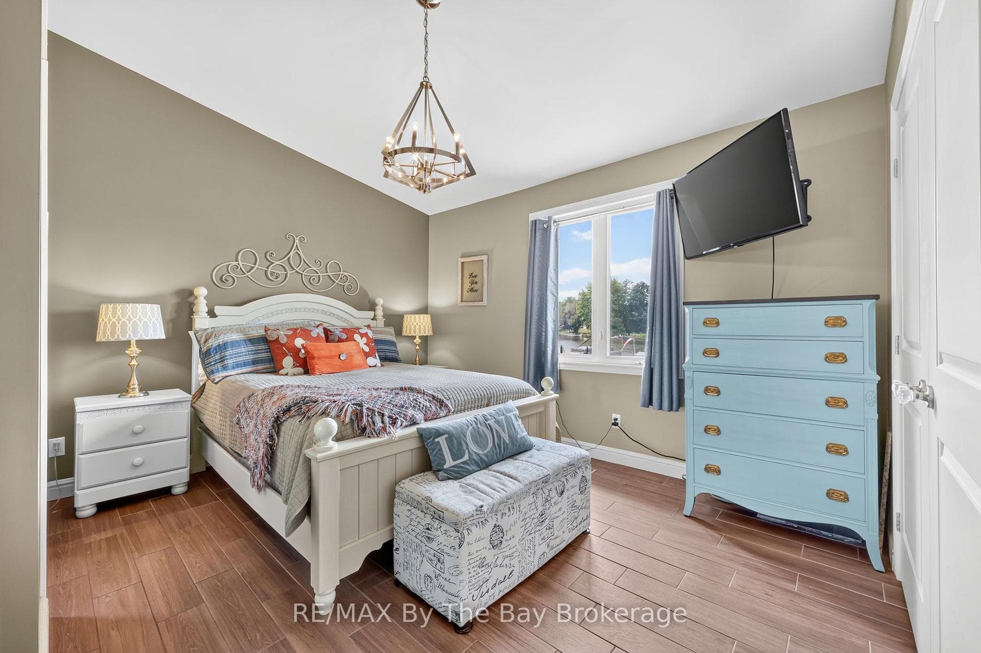 1434 RIVER Road photo 19