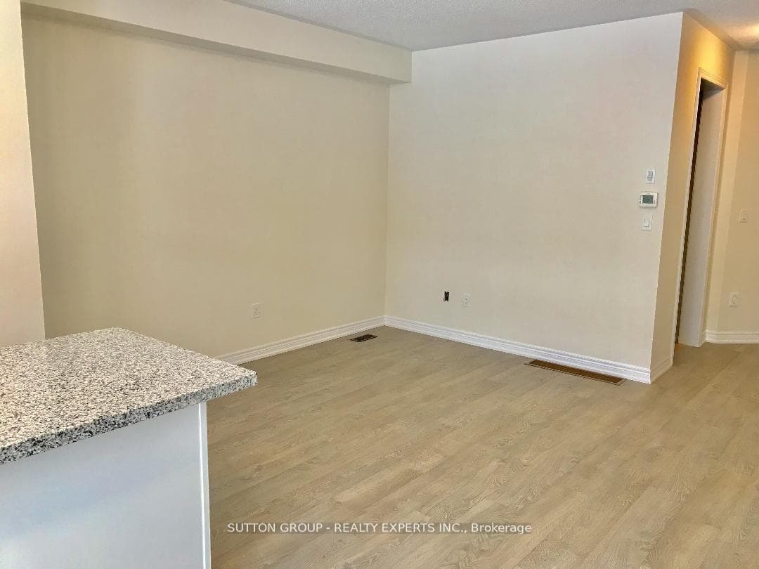 318 Bonnieglen Farm Boulevard photo 4