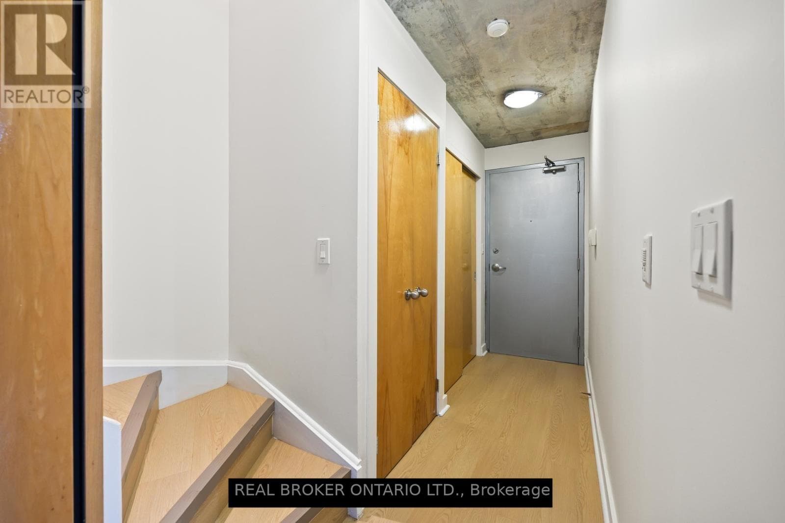 255 richmond Street Unit 201 photo 6