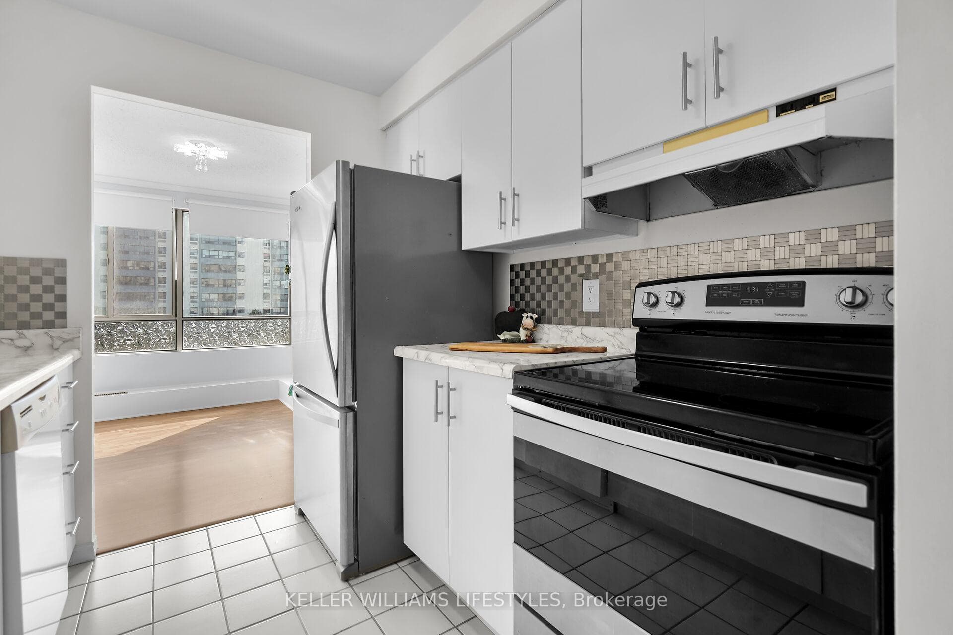 570 Proudfoot Lane Unit 512 photo 5