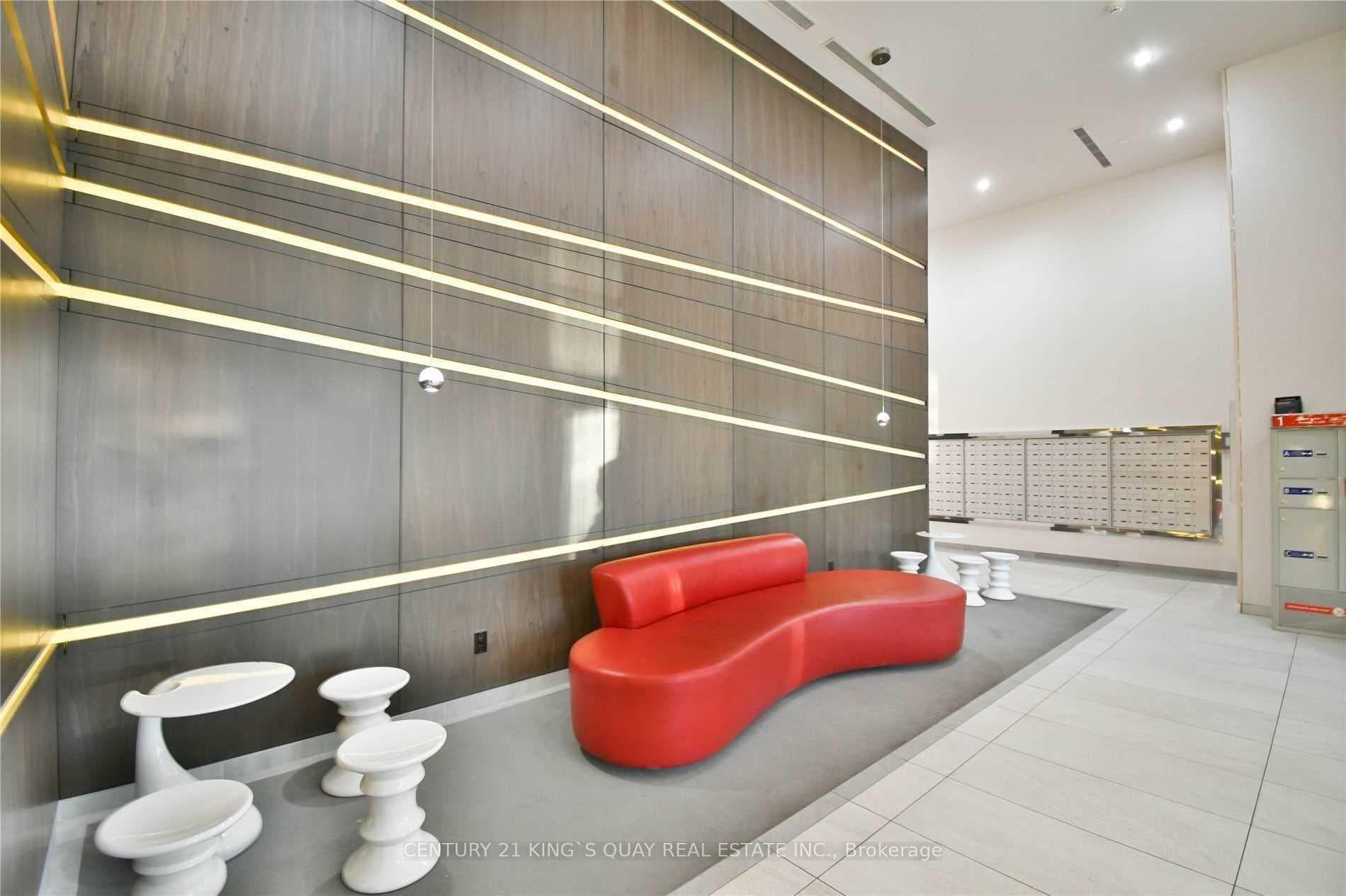 68 Canterbury Place Unit 207 photo 2