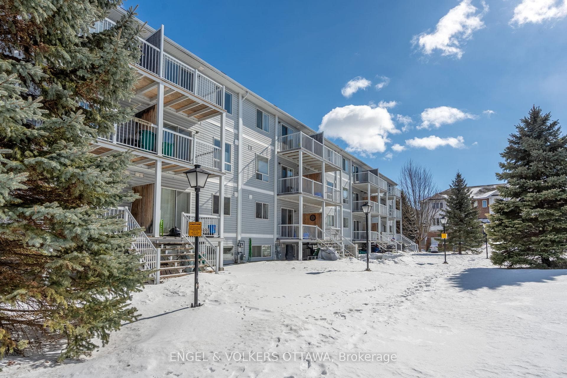 244 Gershwin N/A photo 41