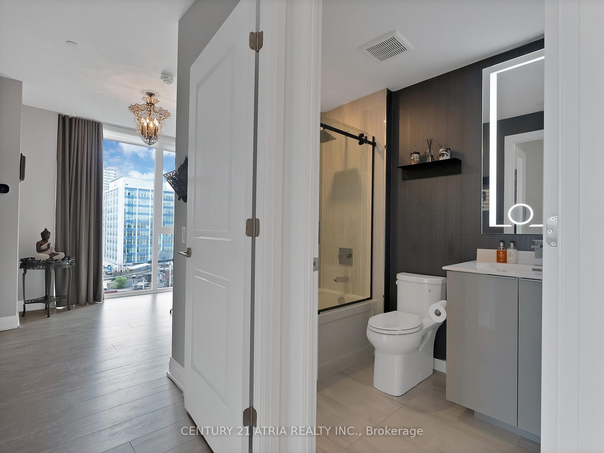1 Belsize Drive Unit 511 photo 39
