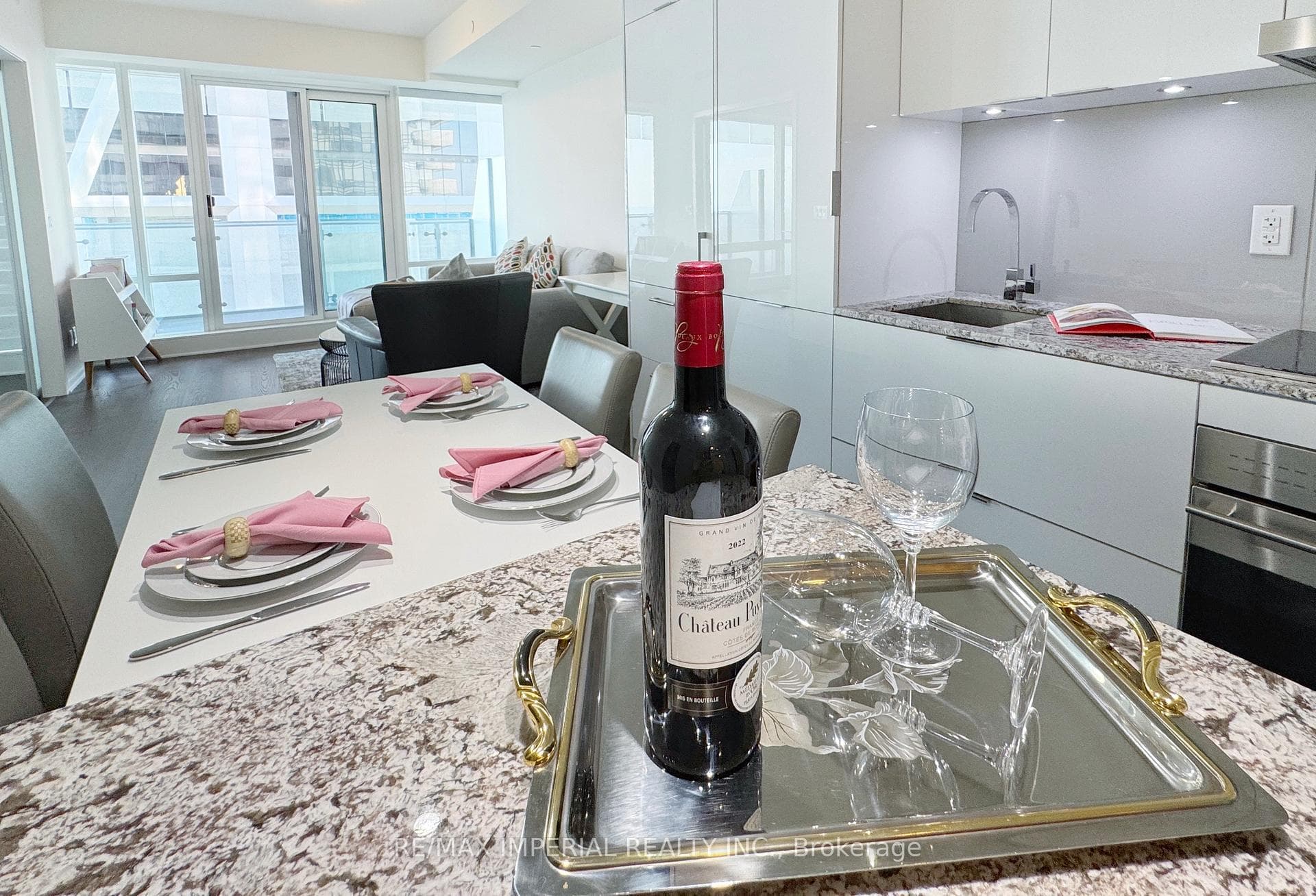1 Bloor Street Unit 6407 photo 8