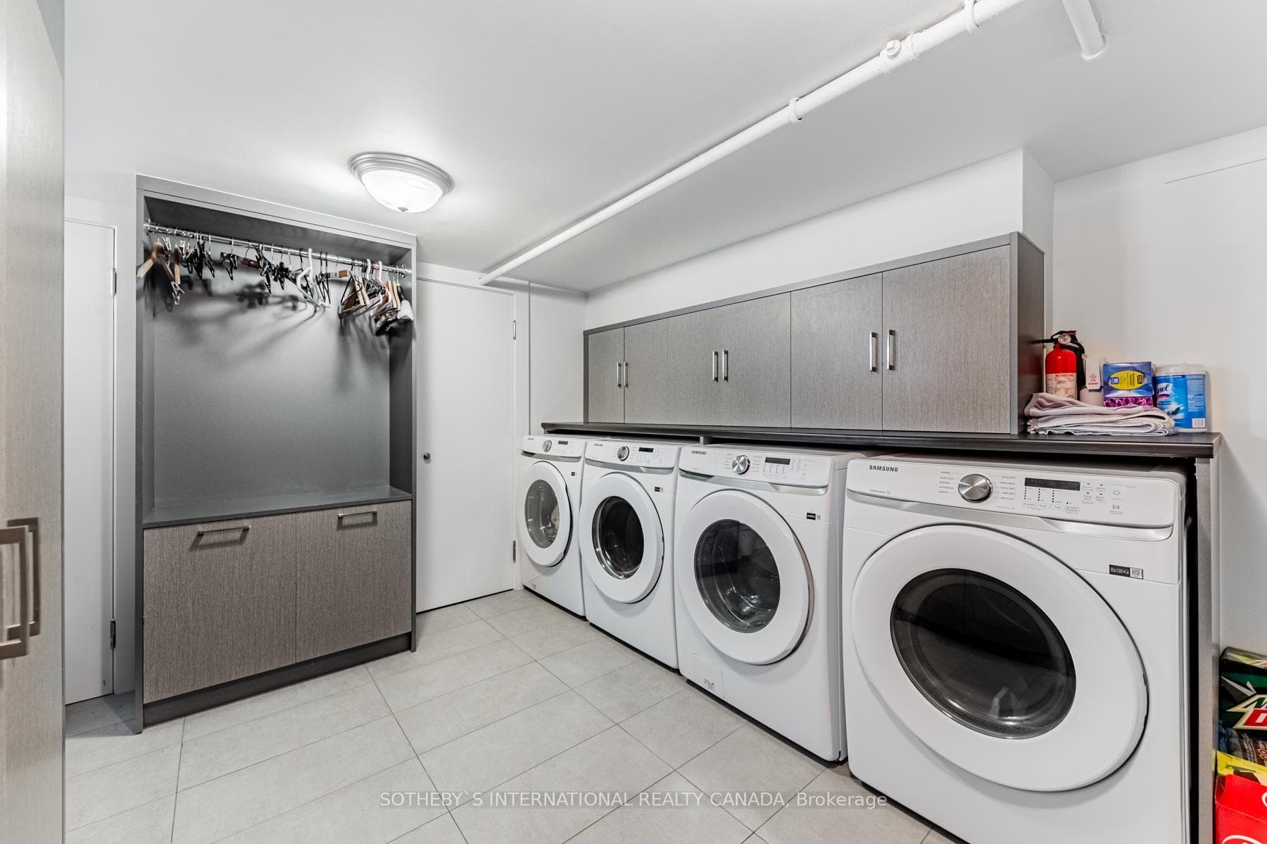 Large Laundry Room in Lower Level