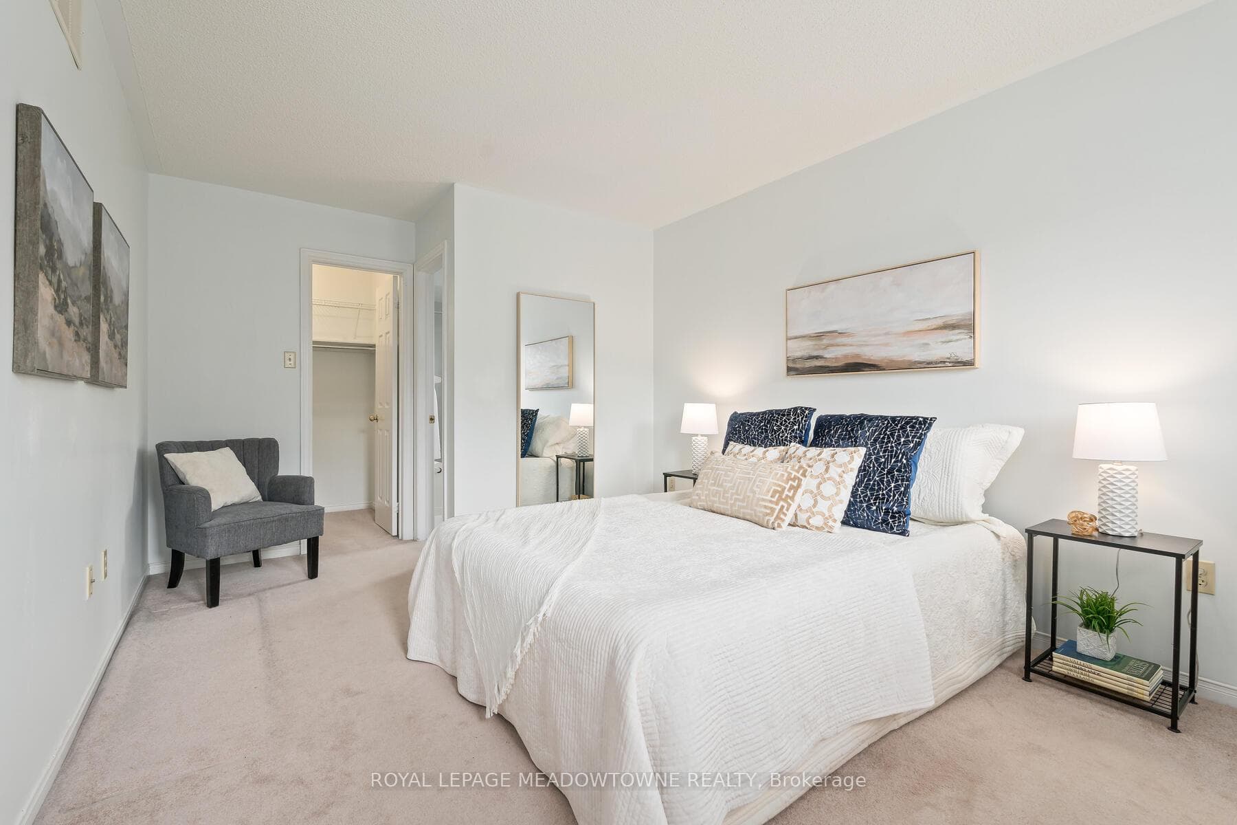 42 Mccullough Crescent photo 23