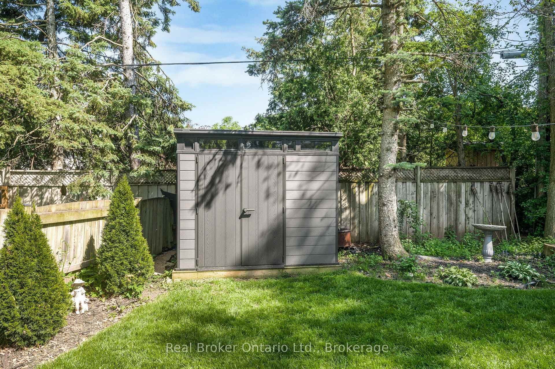 377 Duncombe Drive photo 35