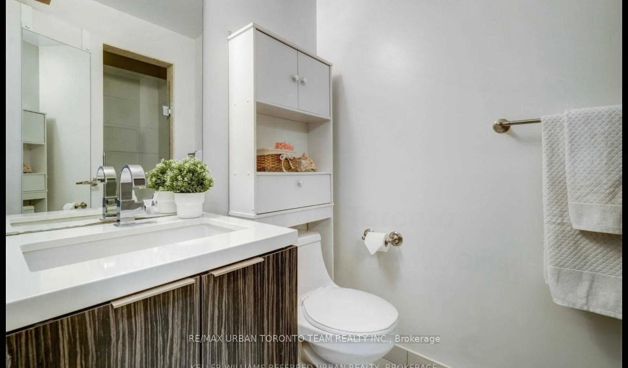 140 Broadview Avenue Unit 46 photo 15