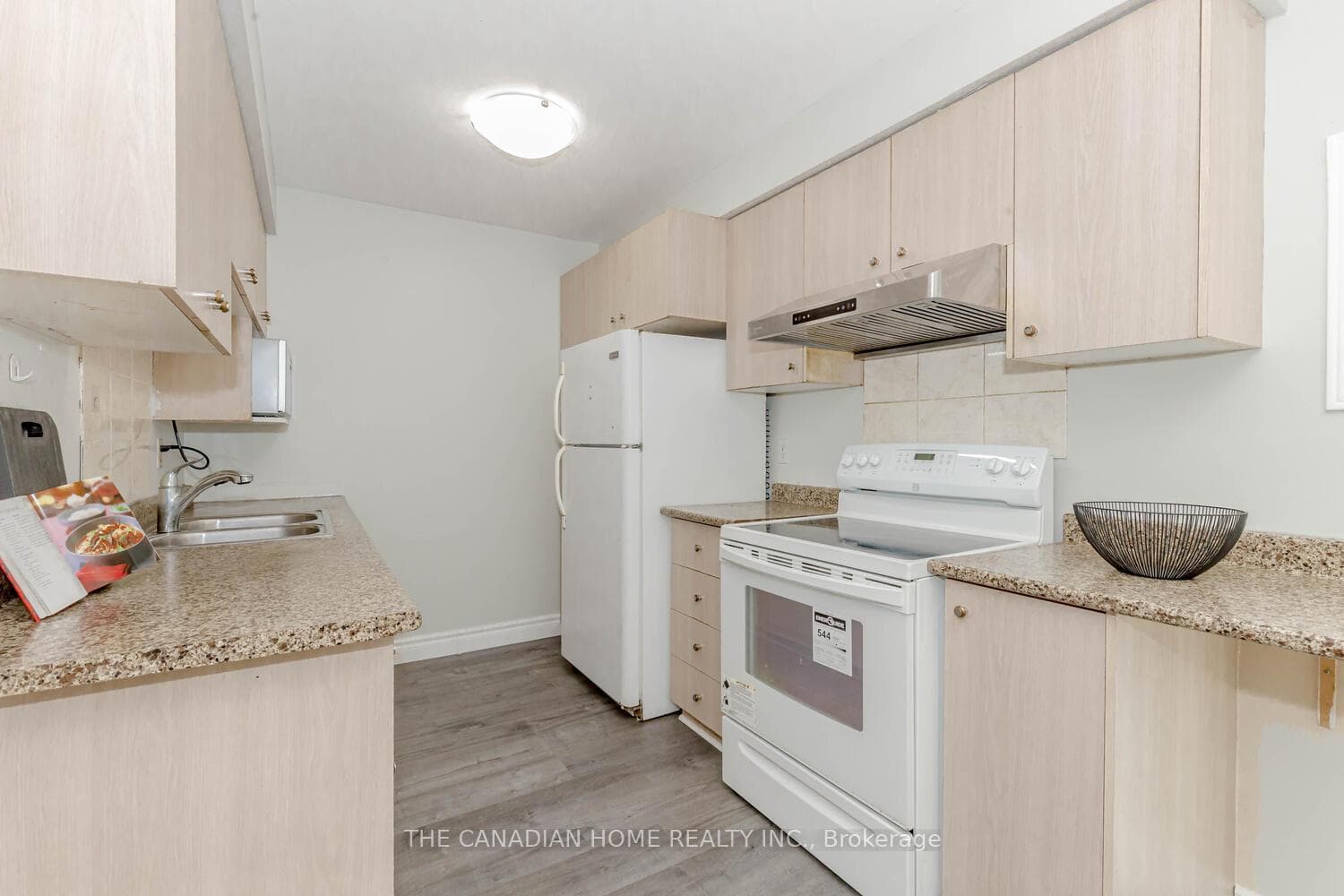 36 Pennyhill Drive photo 10
