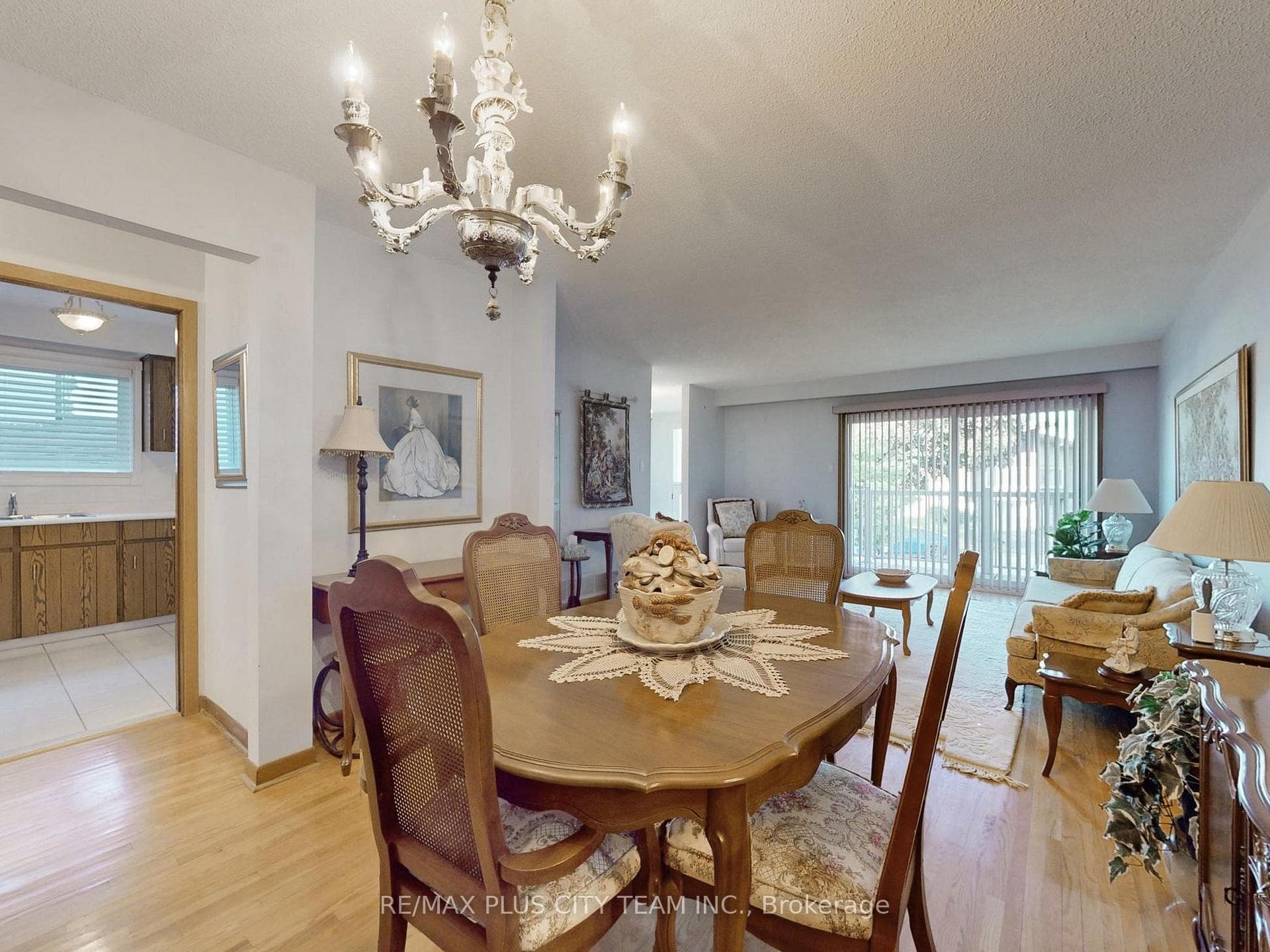 5 Snowhill Crescent photo 10