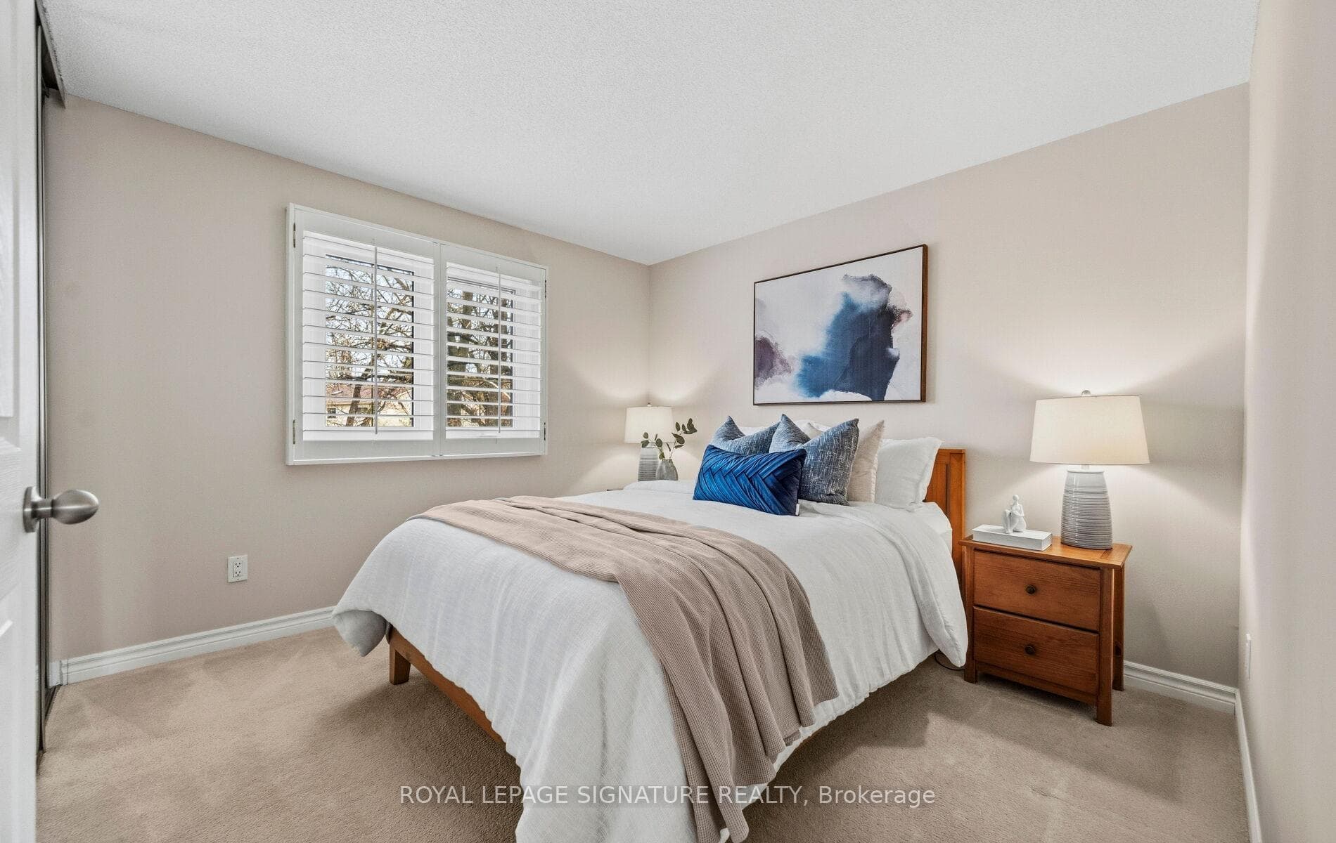 3047 Kilbride Crescent photo 20