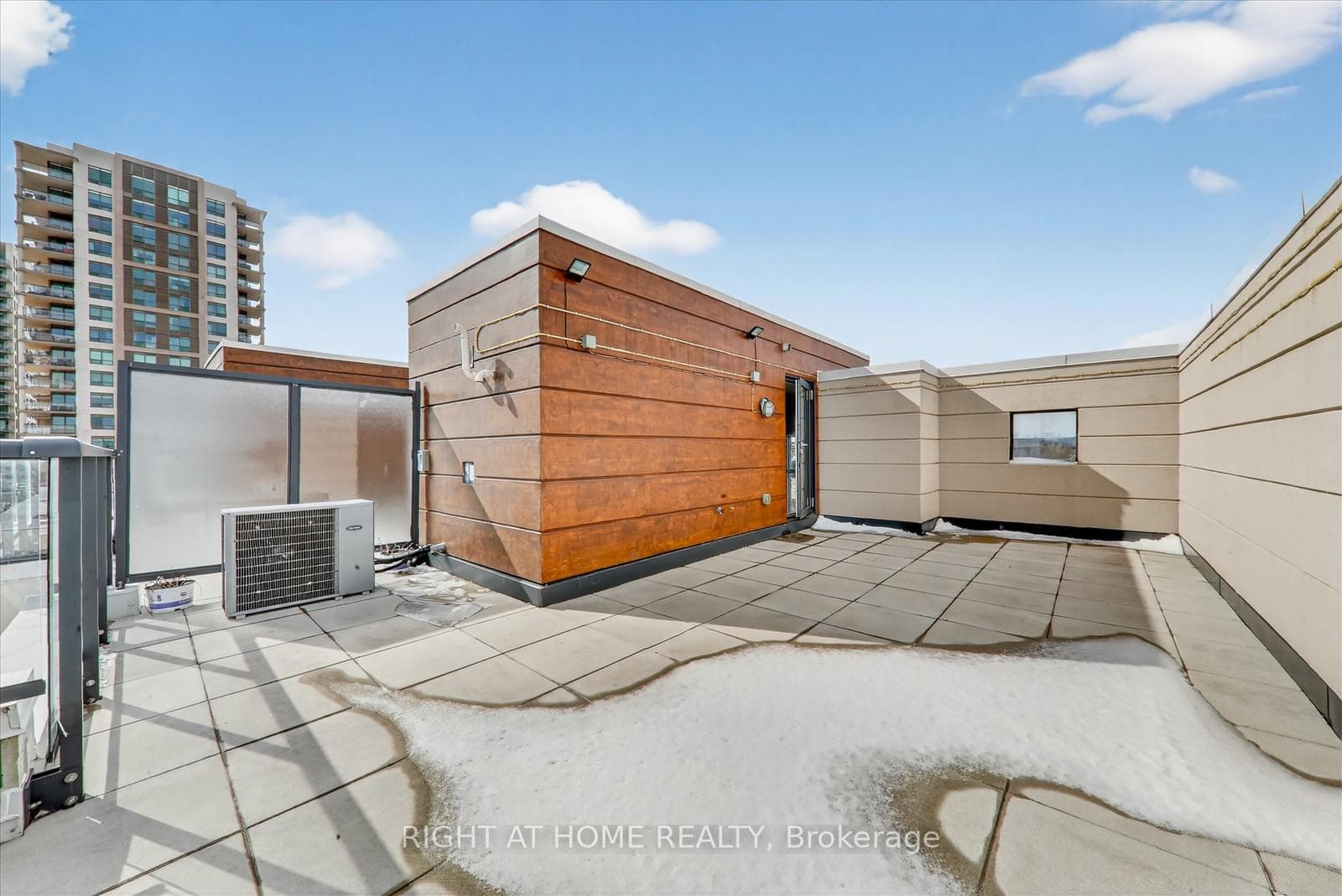 1245 Bayly Street Unit 22 photo 30