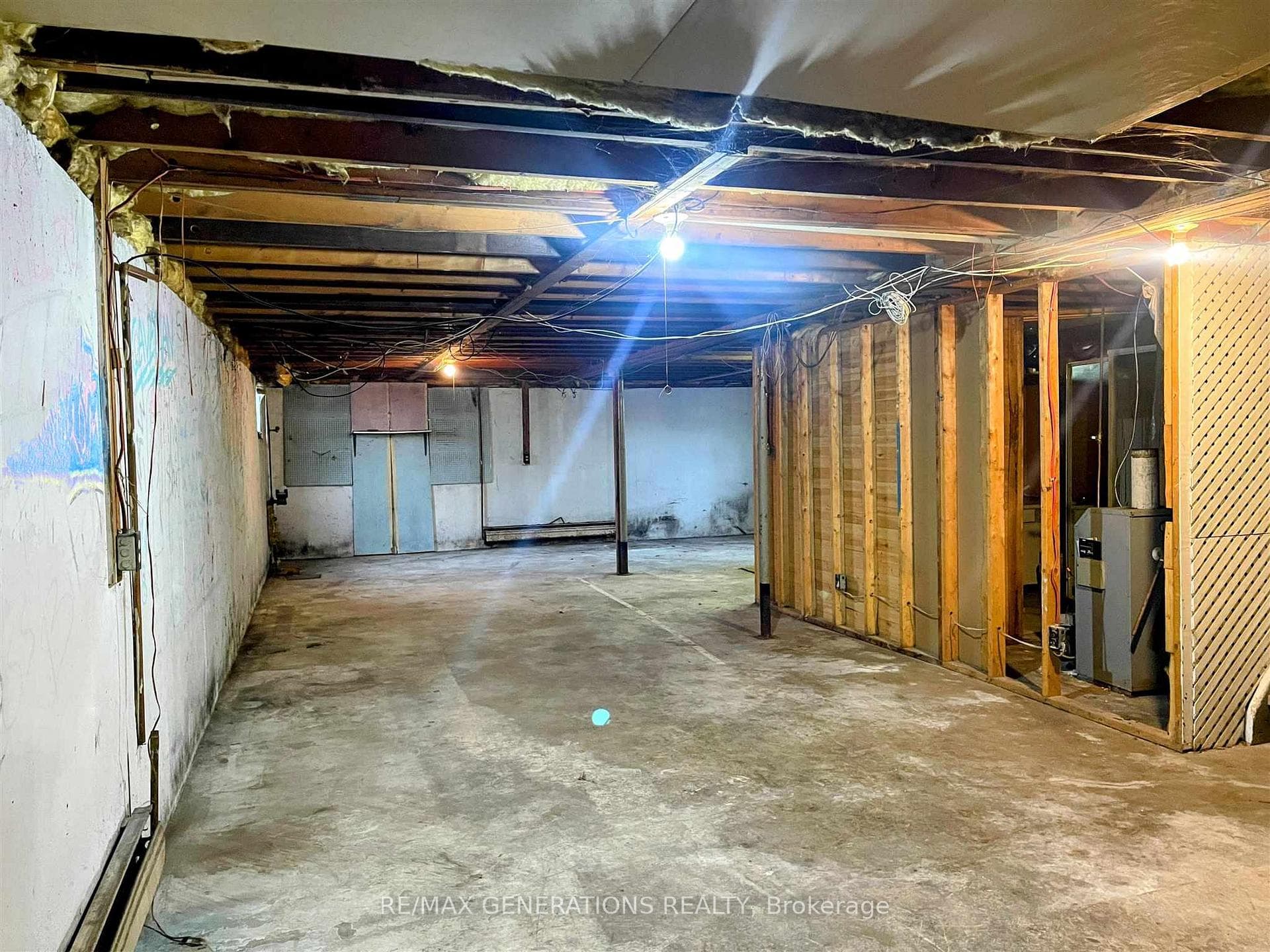 16 Robin Avenue photo 25