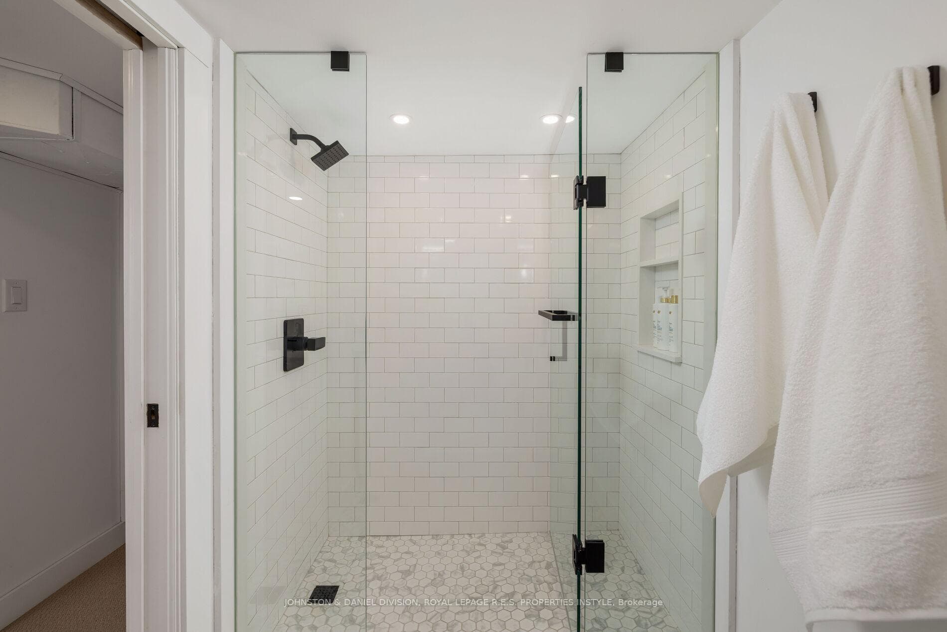 57 Duvernet Avenue photo 49