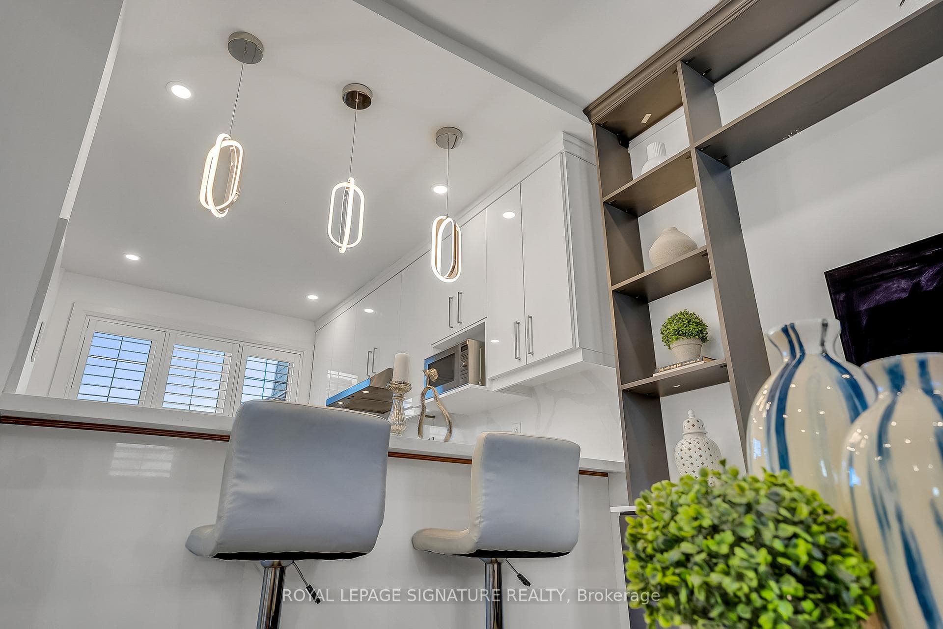 70 Clovelly Avenue photo 6