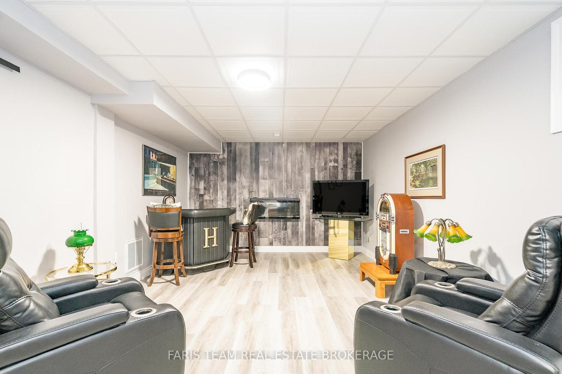 60 Maryjane Road photo 26