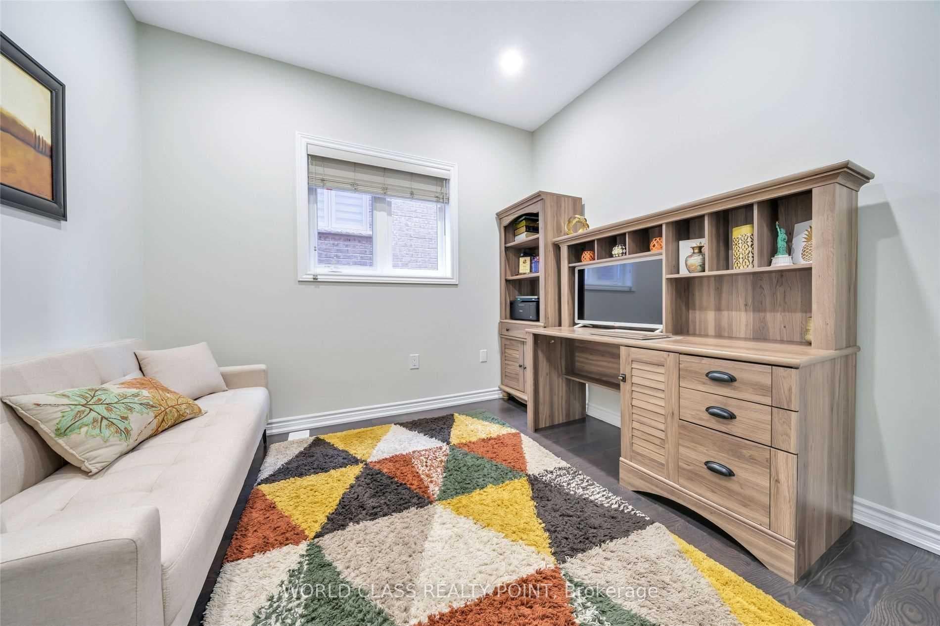 14 Loomis Road photo 9