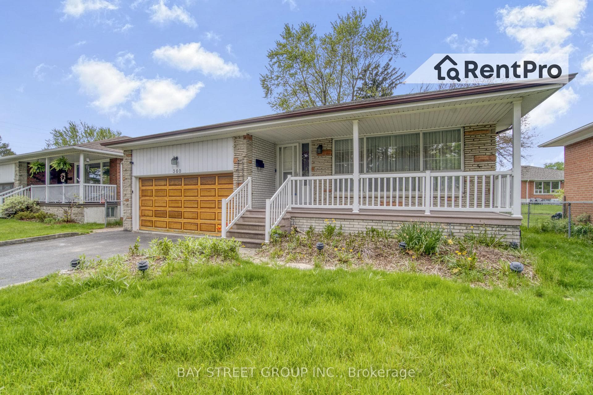 360 Chantenay Dr Drive Unit Upper photo 8