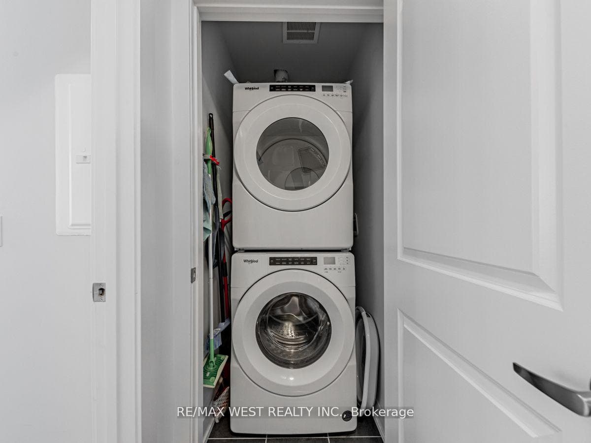 9580 Islington Avenue Unit U233 photo 22