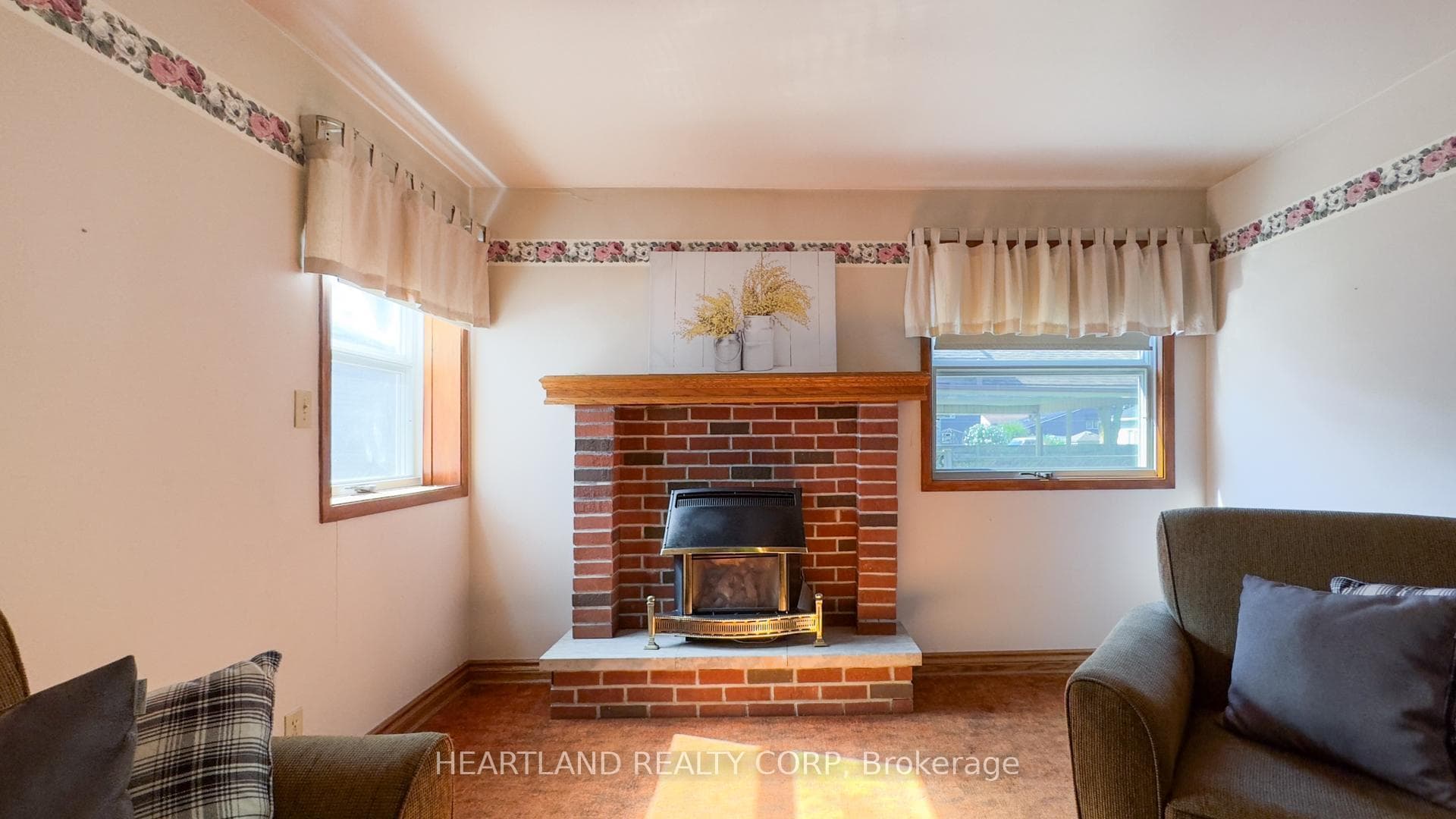 303 Carling Street photo 20