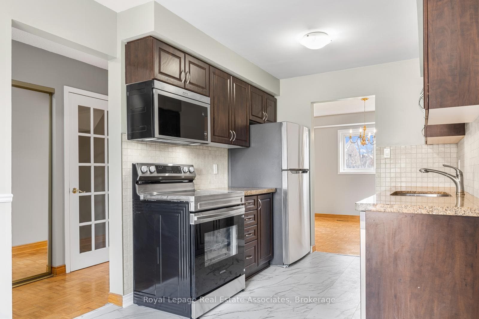 81 Lund Street photo 21