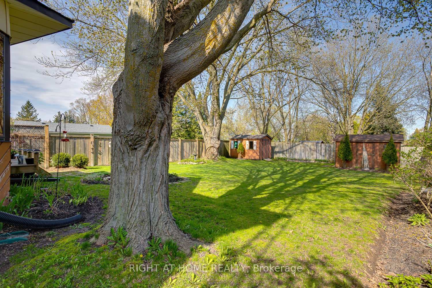 15061 Old Simcoe Road photo 36