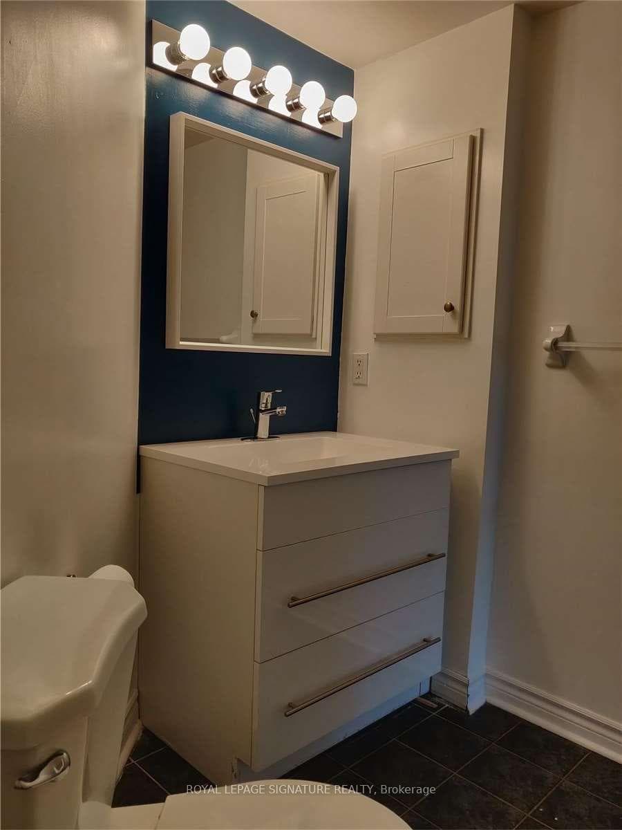 2 Rean Drive Unit 704 photo 4
