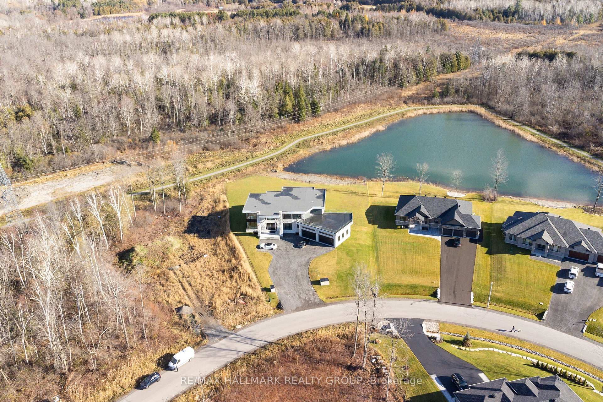 487 SHOREWAY Drive photo 3